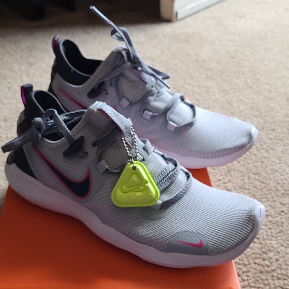Nike